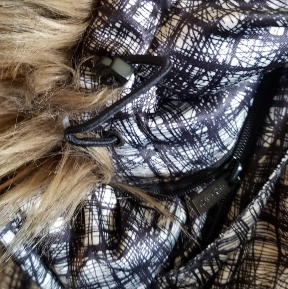 Warm Calvin Klein winter coat - Picture 3 of 7